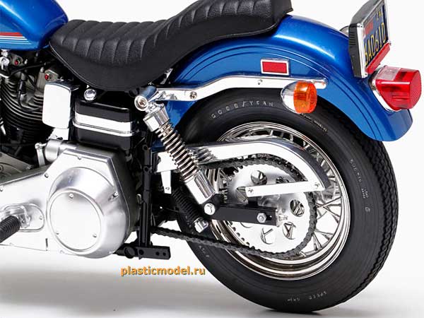 Tamiya 16039 Harley Davidson FXE1200 Super Glide (Харлей-Дэвидсон FXE1200 «Супер Глайд»)