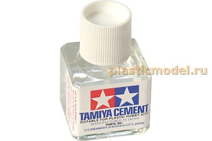 Tamiya 87003 , Tamiya Cement 40 ml (Клей для пластика 40 мл, с кисточкой)