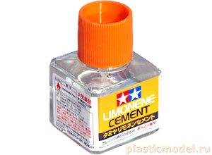 Tamiya 87113 , Limonene Cement, 40 ml (Клей для пластика, с запахом лимона, с кисточкой, 40 мл)
