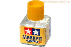 Tamiya 87102 , Mark Fit, 40 ml (Жидкость для смягчения и увеличения адгезии декалей, 40 мл)