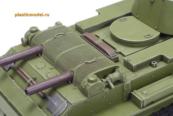 Tamiya 35327 Russian tank BT-7 model 1937 (БТ-7 образца 1937 г. Советский лёгкий танк)