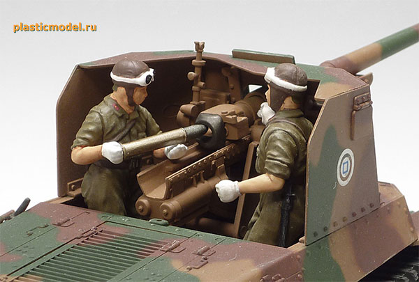 Tamiya 35331 Japan Type 1 Self-Propelled Gun w/6 figures (Тип 1 Японская самоходная артиллерийская установка с 6 фигурами)