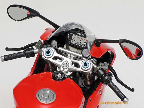 Tamiya 14129 Ducati 1199 Panigale S (Дукати 1199 Панигале S)