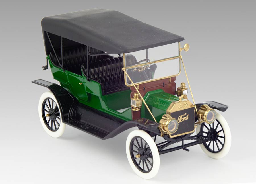 ICM 24002 Model T 1911 Touring american passenger car (Модель Т Туринг 1911 г. американский пассажирский автомобиль)
