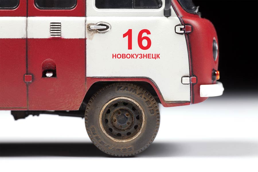 Звезда 43001 UAZ 3909 Fire Service (УАЗ 3909 «Пожарная служба»)