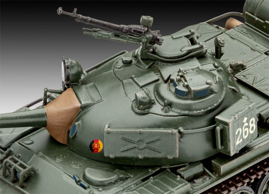 Revell 03304 T-55A/AM (Т-55 А/АМ советский основной боевой танк)