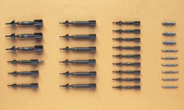Hasegawa X72-11 Aircraft Weapons:6 U.S. Smart Bombs