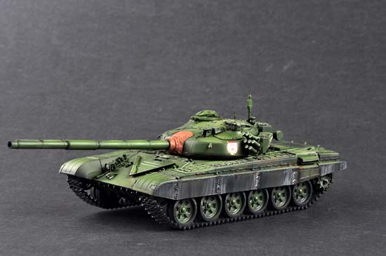 Trumpeter 05598 Russian T-72B MBT (Т-72Б Советский основной боевой танк)