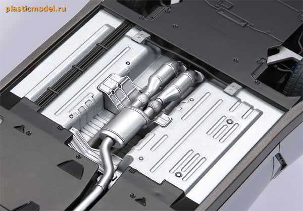 Tamiya 24300 Nissan GT-R (Ниссан GT-R)