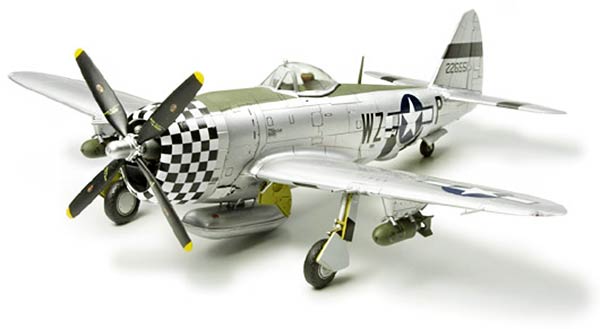 Tamiya 60770 Republic P-47D Thunderbolt "Bubbletop" (Рипаблик P-47D «Тандерболт» «Бабблтоп» / с фонарём каплевидной формы)