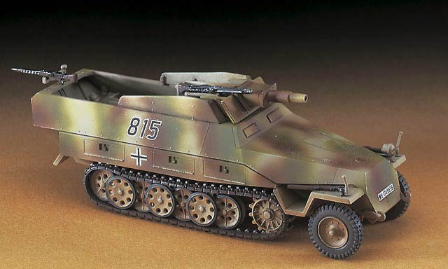 Hasegawa MT46 Sd.Kfz.251/9 Stummel German Army Armored Halftruck w/Tank Gun